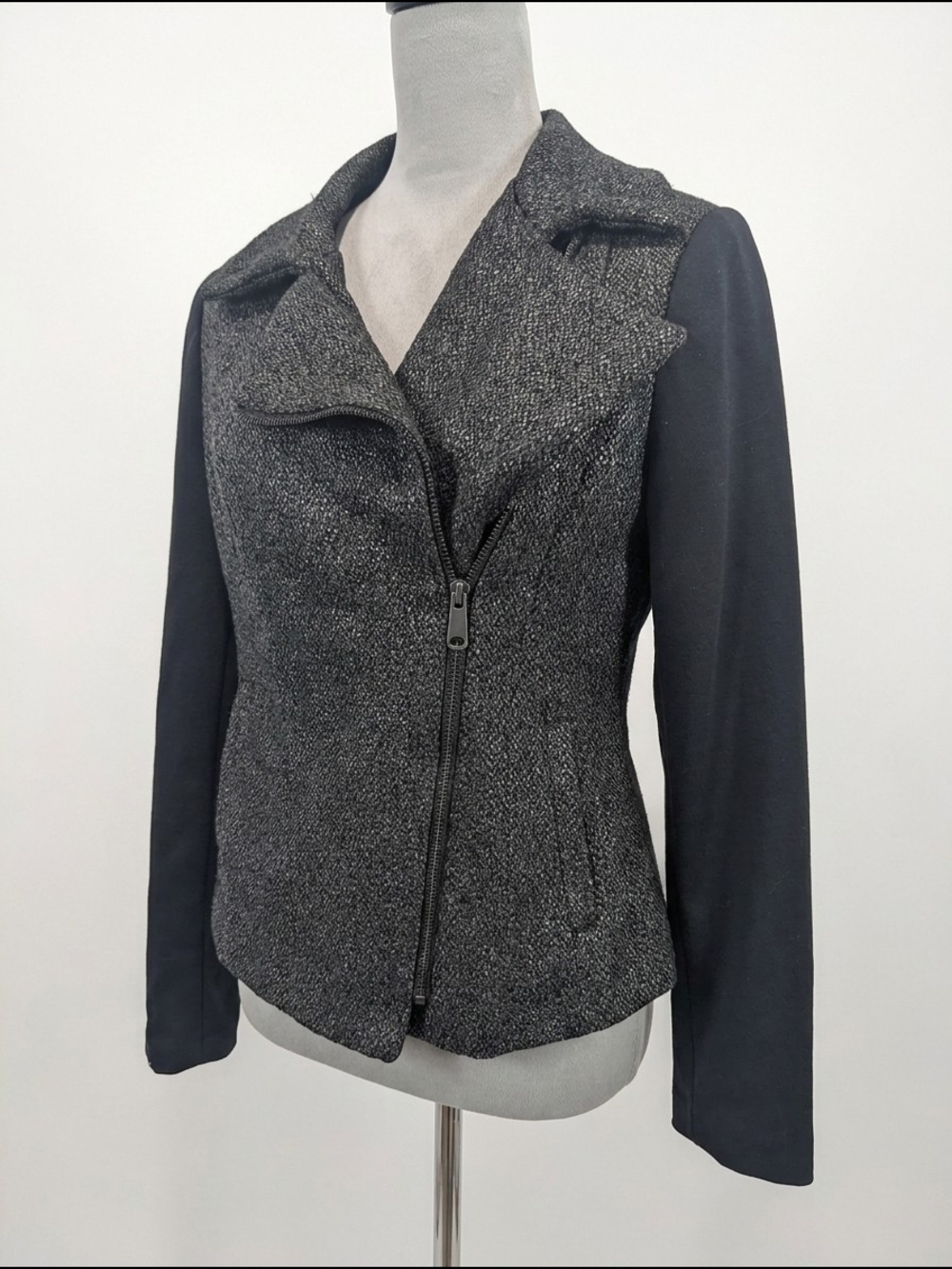 Sharagano Size 8 Black Gray Tweed Mixed Media Moto Jacket